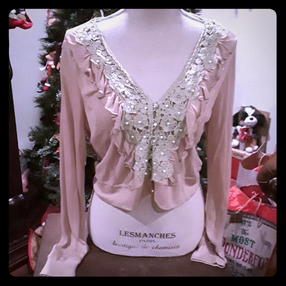 Long sleeve short sweater